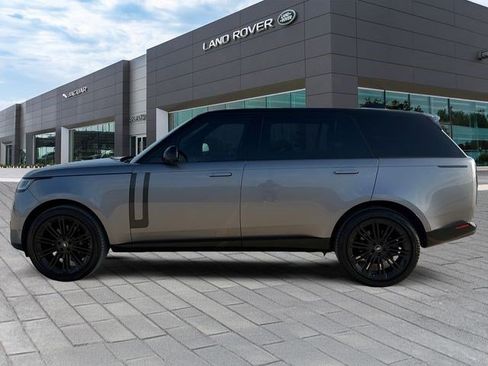 Used 2024 Land Rover Range Rover Long Wheelbase SE AWD/4WD image 2