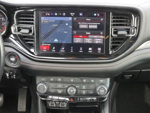 Used 2023 Dodge Durango GT image 19