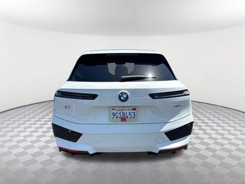 Certified 2023 BMW iX xDrive50 w/ Premium Package AWD/4WD image 5