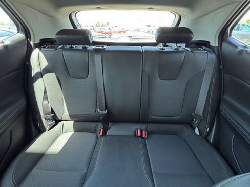 Used 2025 Buick Encore GX Preferred FWD image 38