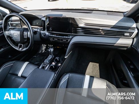 Used 2025 Toyota Camry SE image 26