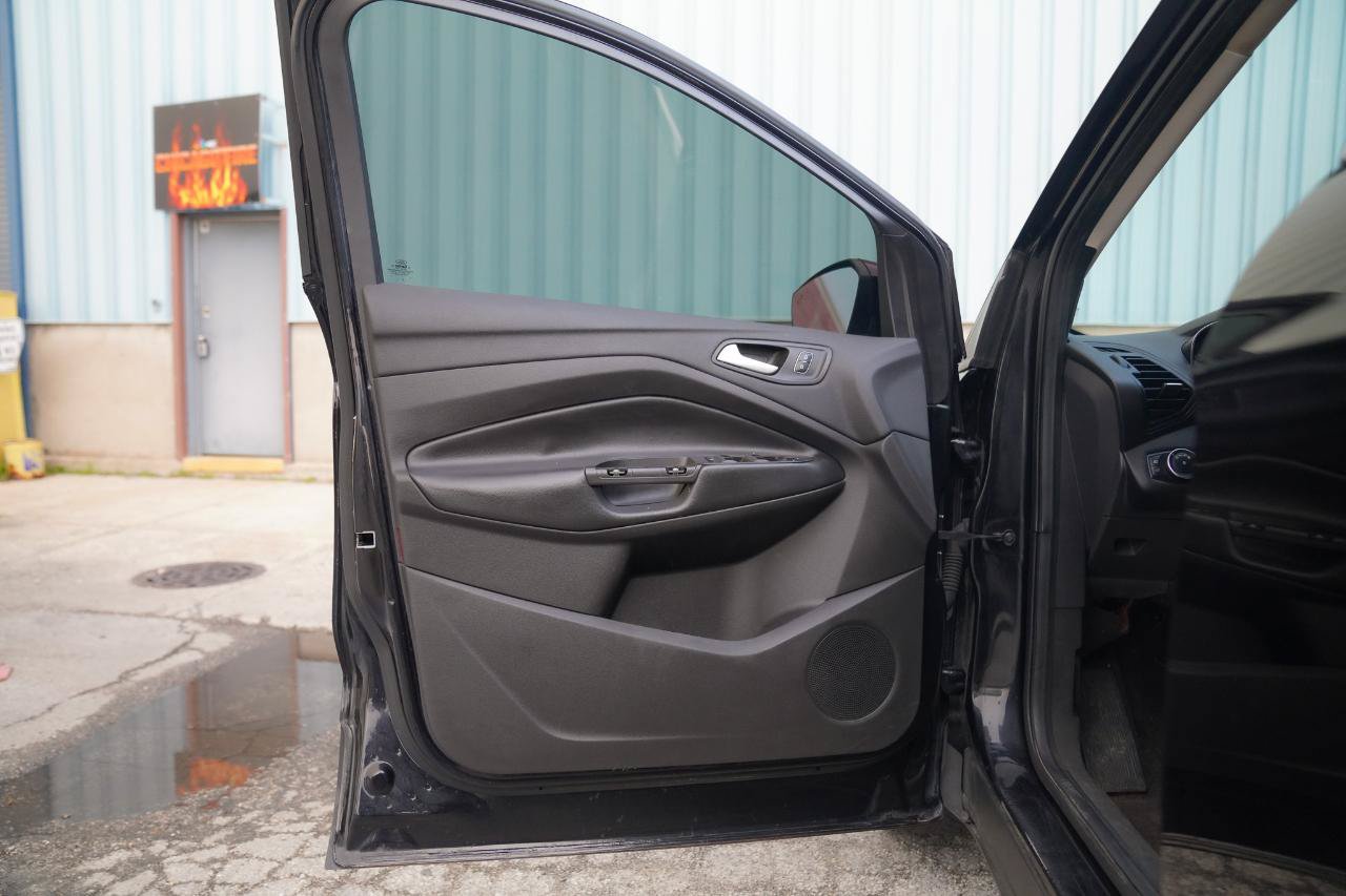 Used 2019 Ford Escape SE AWD/4WD image 21