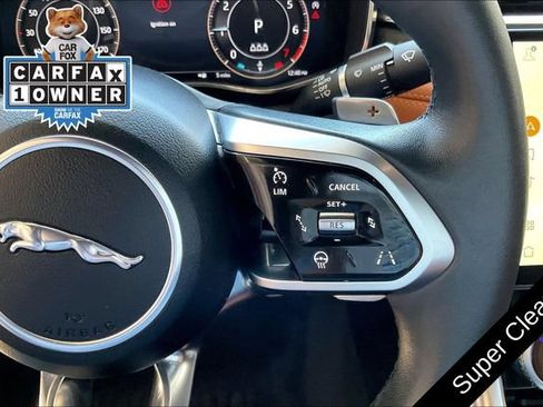Used 2024 Jaguar XF R-Dynamic SE RWD image 19