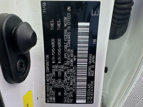 Used 2016 Toyota 4Runner Limited image 30