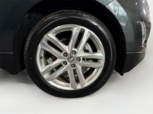 Used 2020 Chevrolet Equinox Premier FWD image 33