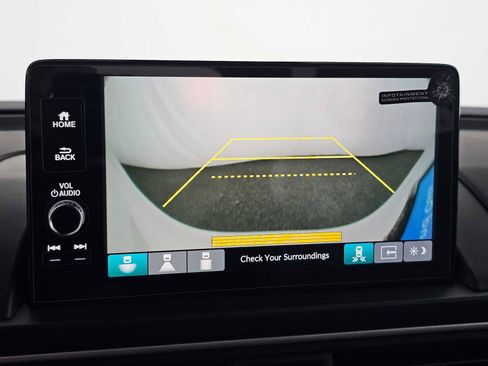 New 2025 Honda Pilot Touring image 32