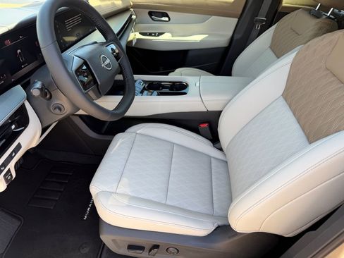 New 2026 Nissan Murano Platinum AWD/4WD image 14