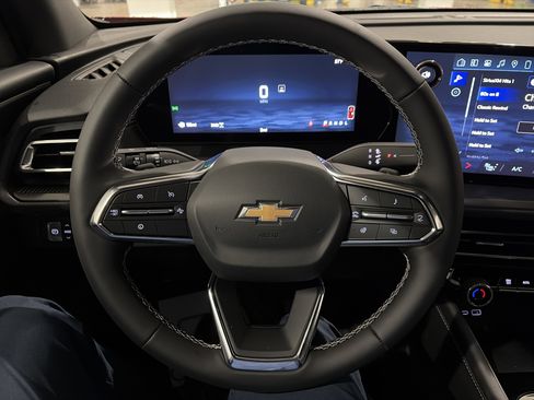 New 2026 Chevrolet Traverse LT w/ Sun and Wheel Package image 21