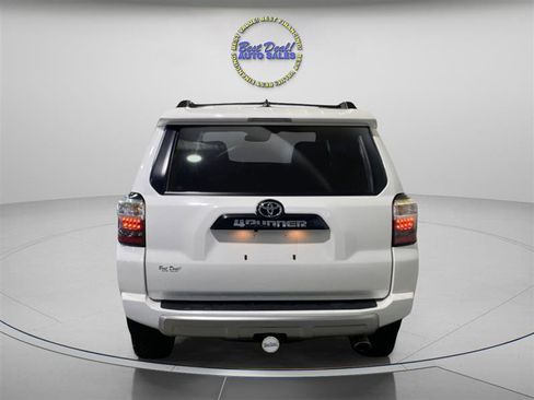 Used 2021 Toyota 4Runner TRD Off-Road Premium image 5
