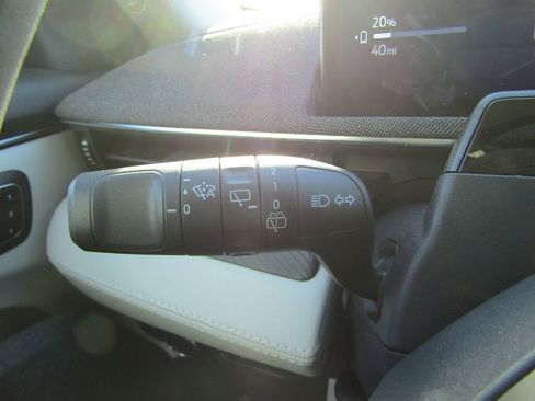 Used 2025 Ford Mustang Mach-E Premium image 23