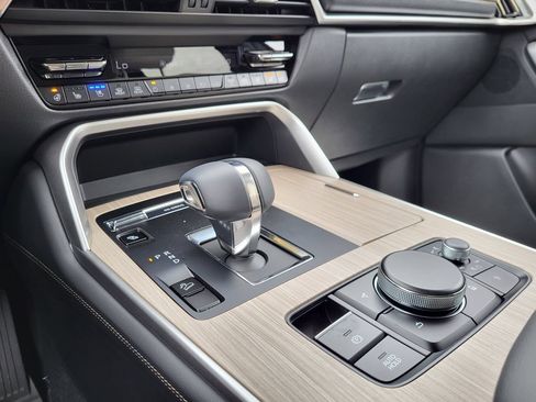 New 2026 MAZDA CX-90 Plug-In Hybrid w/Premium Sport AWD/4WD image 11