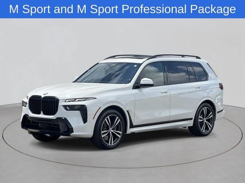Used 2024 BMW X7 xDrive40i w/ M Sport Package AWD/4WD image 1