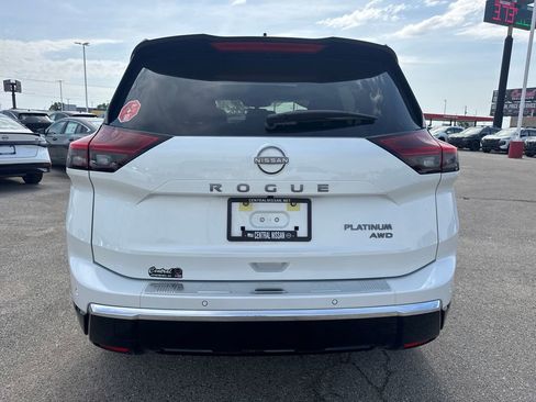 New 2026 Nissan Rogue Platinum image 5