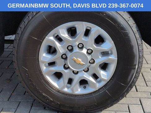 Used 2022 Chevrolet Silverado 2500 LTZ w/ LTZ Plus Package AWD/4WD image 12
