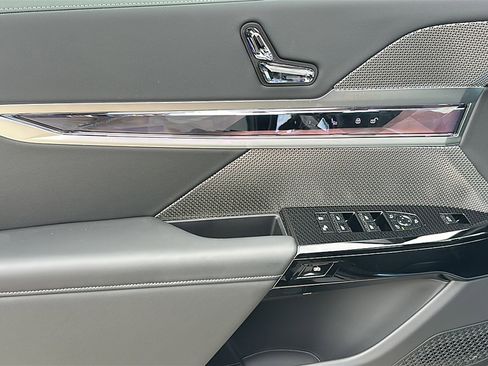 New 2026 BMW 740i image 13