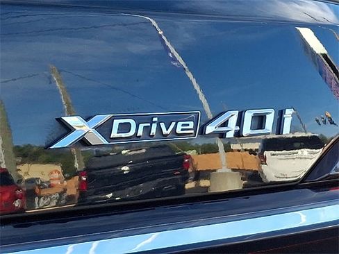 Used 2023 BMW X7 xDrive40i image 32