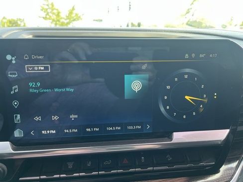 Used 2024 Chevrolet Silverado 2500 LT image 23