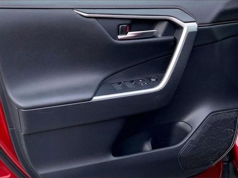 Used 2023 Toyota RAV4 XSE image 17