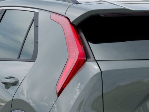 New 2026 Kia Niro Wind FWD image 11