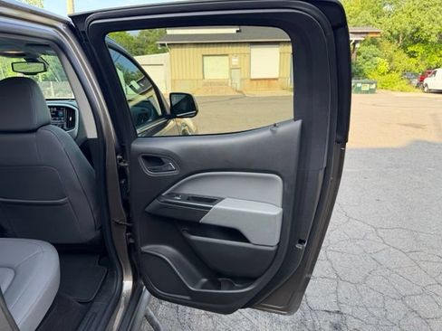 Used 2015 Chevrolet Colorado LT w/ Luxury Package AWD/4WD image 20