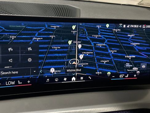 Used 2025 BMW 230i Coupe w/ M Sport Package image 22