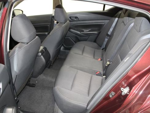 Used 2024 Nissan Altima 2.5 SV image 19