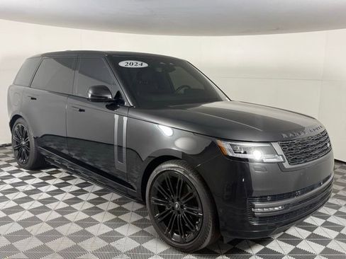 Used 2024 Land Rover Range Rover Long Wheelbase SE image 10