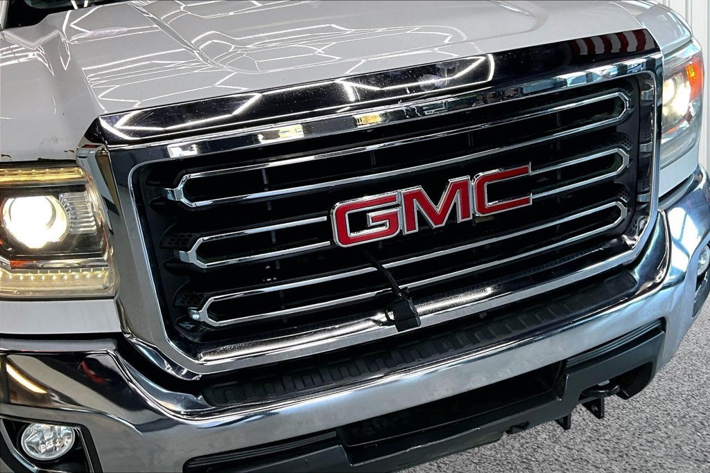 Used 2017 GMC Sierra 2500 SLE w/ HD SLE Preferred Plus Package AWD/4WD image 30