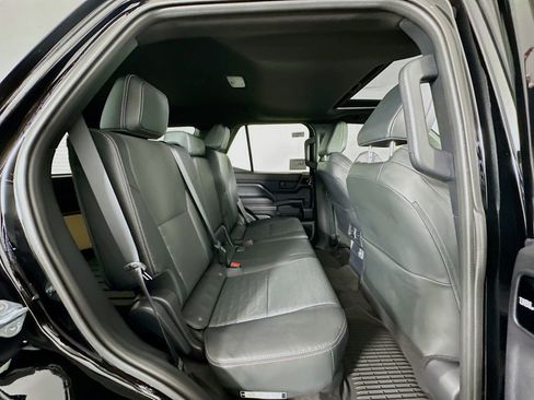 New 2025 Toyota 4Runner TRD Off-Road Premium w/ Tow Technology Package AWD/4WD image 29