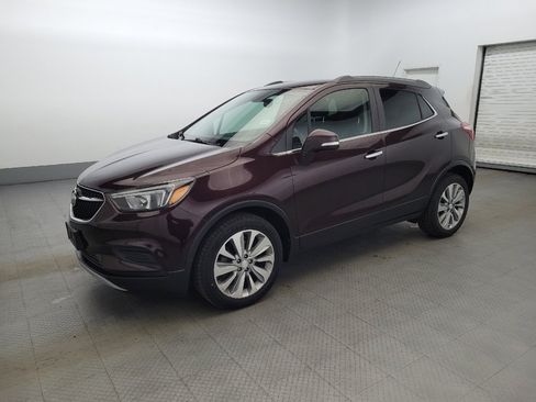 Used 2018 Buick Encore Preferred image 2