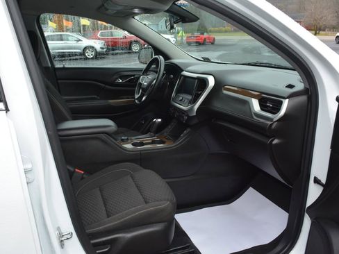 Used 2018 GMC Acadia SLE image 8