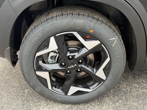 New 2026 Kia Seltos S AWD/4WD image 4