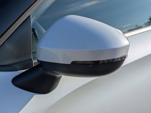 New 2026 Mitsubishi Outlander ES FWD image 11