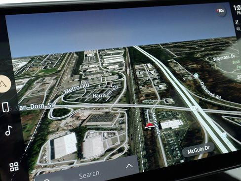 Used 2025 Jaguar F-PACE R-Dynamic S image 59