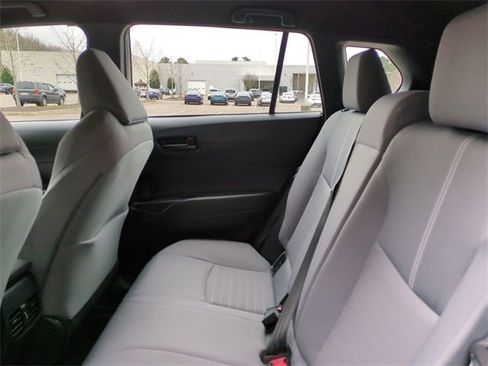 Used 2025 Toyota Corolla Cross AWD Hybrid image 14