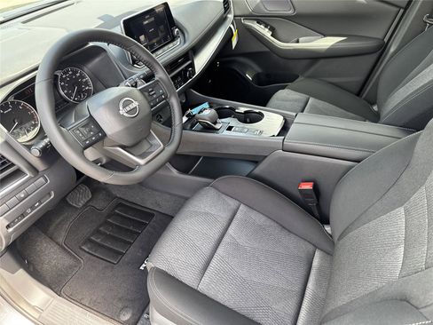 New 2026 Nissan Rogue SV FWD image 10