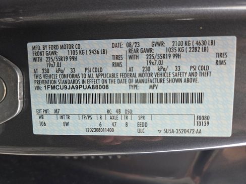 Used 2023 Ford Escape Platinum AWD/4WD image 28