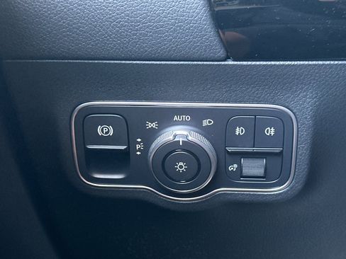 New 2025 Mercedes-Benz GLA 250 image 27