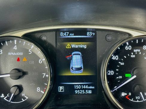 Used 2016 Nissan Rogue S w/ Appearance Package FWD image 16