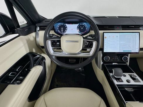 Used 2023 Land Rover Range Rover Long Wheelbase SE AWD/4WD image 5