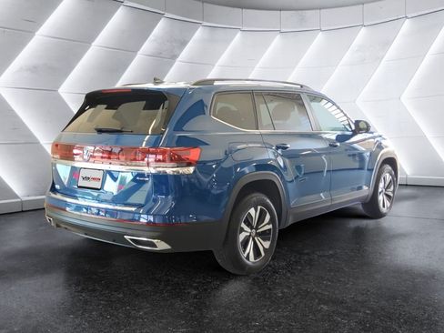 Used 2026 Volkswagen Atlas SE AWD/4WD image 4