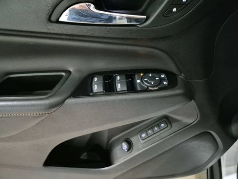 Certified 2024 Chevrolet Equinox Premier FWD image 23