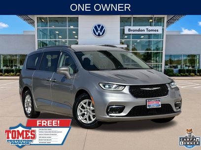 Used 2021 Chrysler Pacifica Touring-L