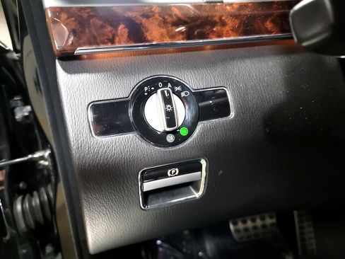 Used 2013 Mercedes-Benz S 550 4MATIC w/ Sport Pkg image 29