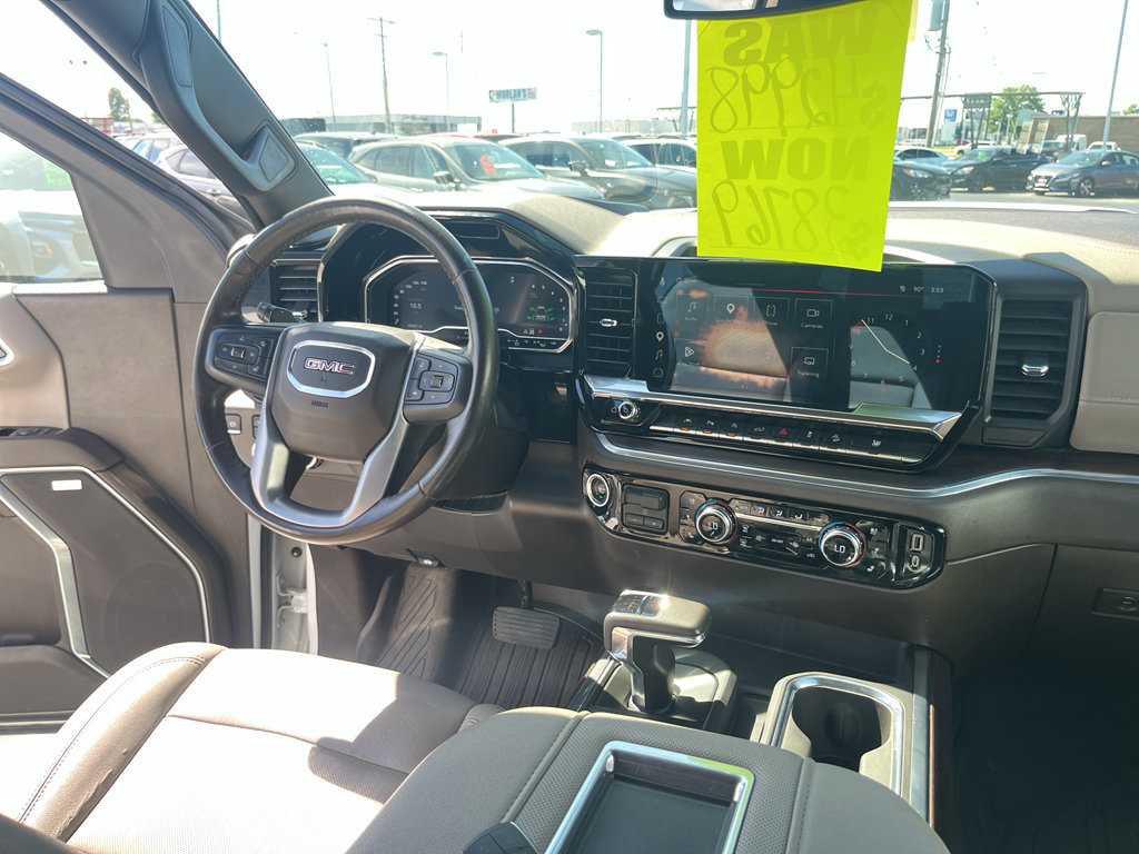 Used 2022 GMC Sierra 1500 SLT w/ SLT Premium Plus Package AWD/4WD image 35