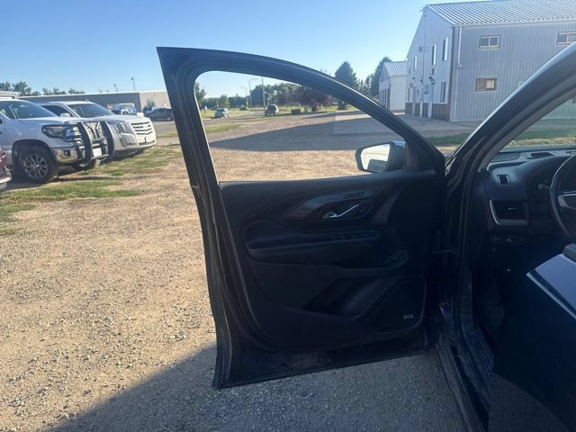 Used 2018 GMC Terrain Denali w/ Advanced Safety Package AWD/4WD image 20