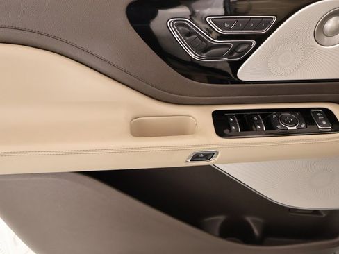 Used 2022 Lincoln Aviator Reserve w/ Equipment Group 201A image 18