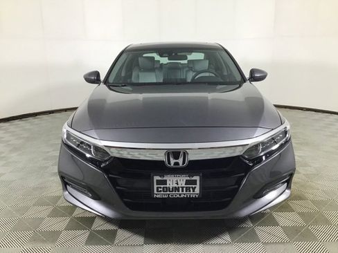Used 2019 Honda Accord EX image 2