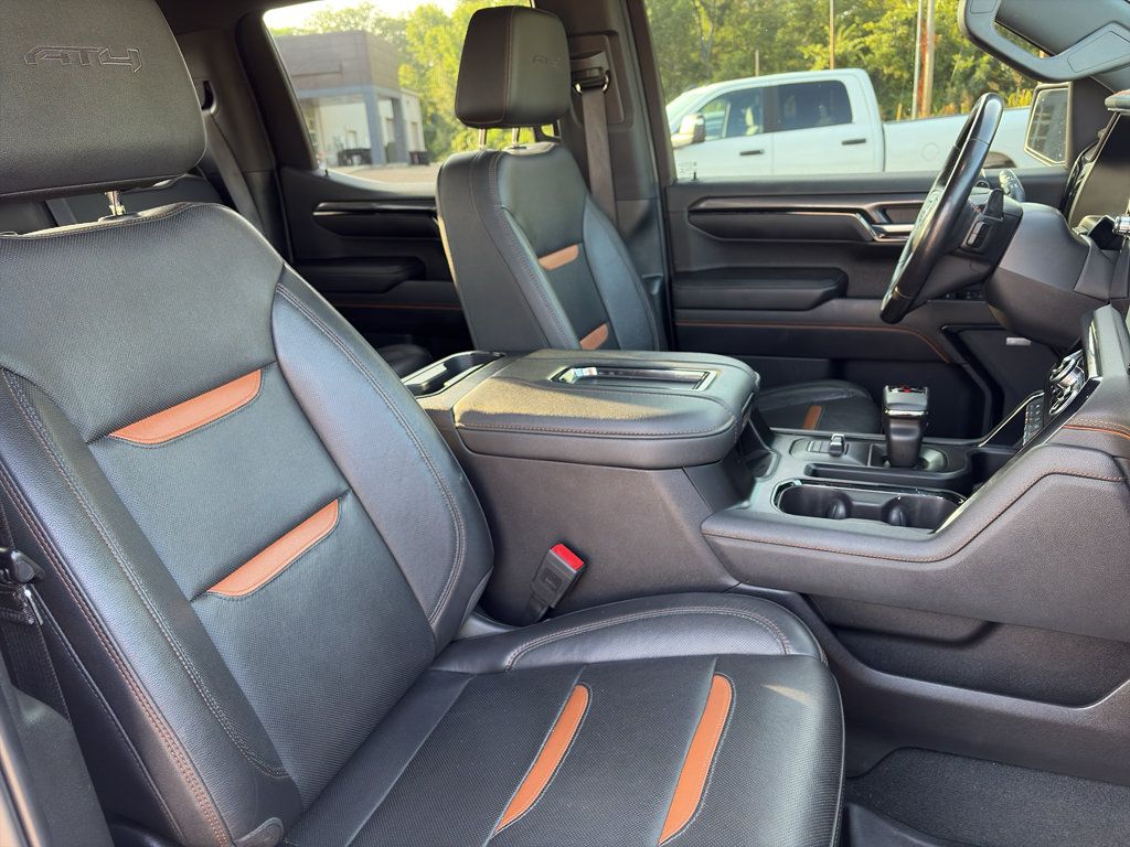 Used 2022 GMC Sierra 1500 AT4 w/ AT4 Premium Package AWD/4WD image 13
