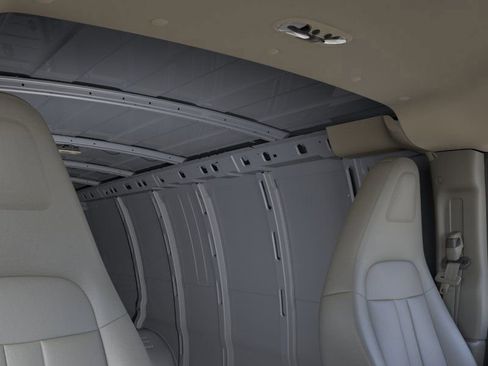 New 2025 GMC Savana 2500 Extended image 31